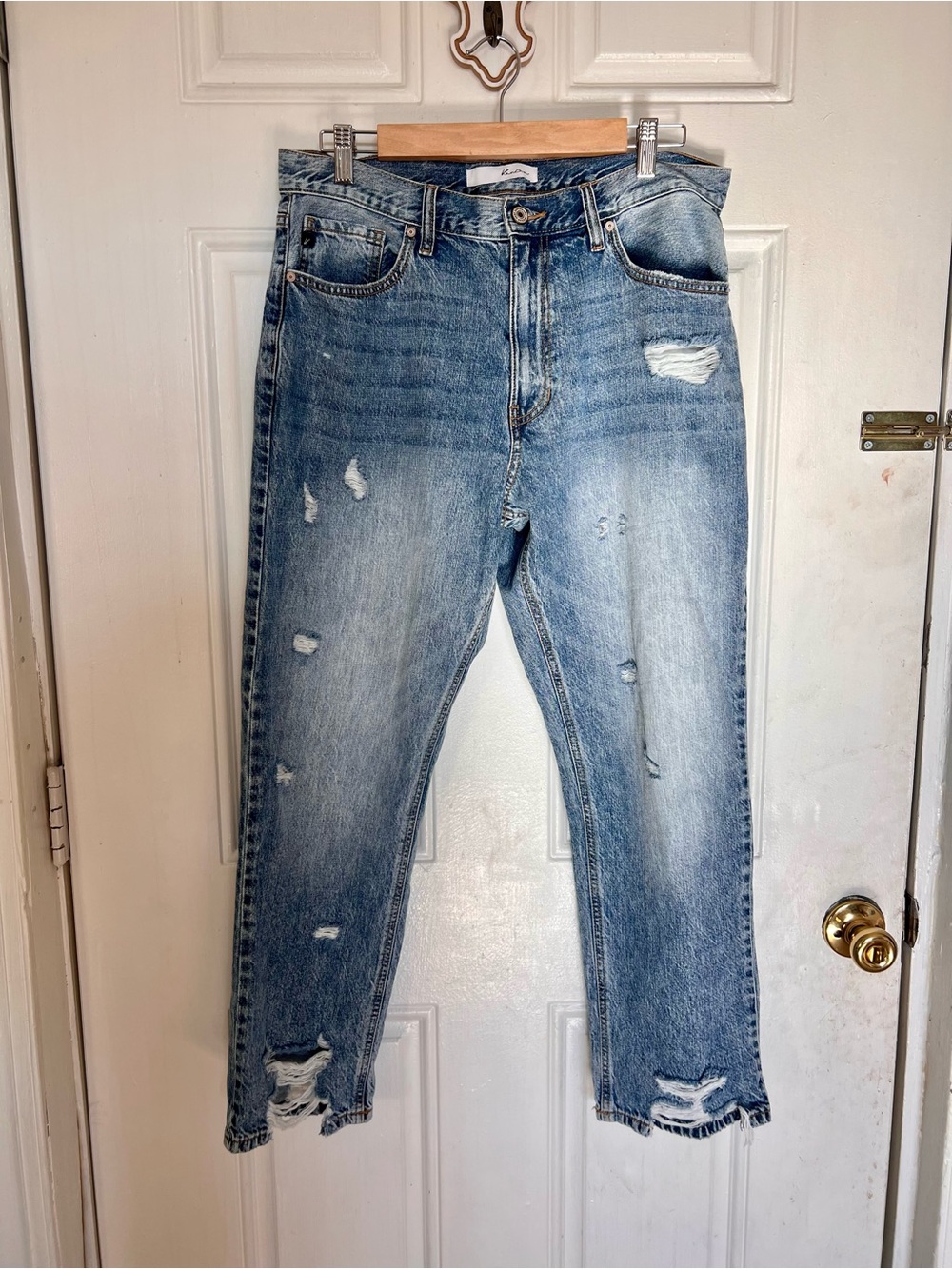 Kancan | Distressed Straight Leg Jeans
